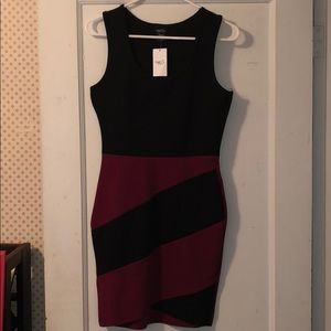 Rue 21 Black and Maroon slim fit night dress